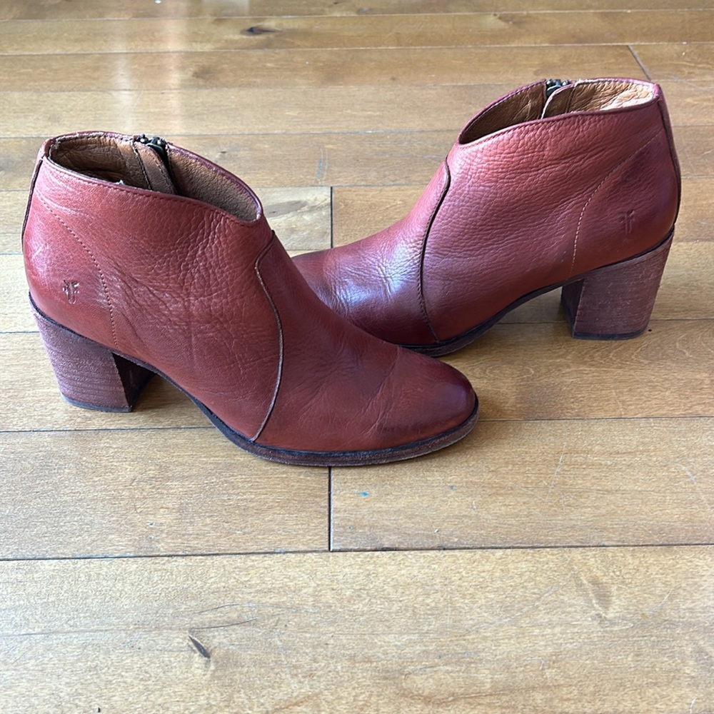 Frye Women's Brown Leather Ankle Boots